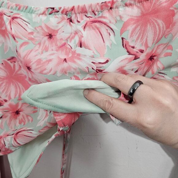 Floral Pink Puff Long Flare Sleeve Self Tie Front Crop Corset Top. Size Large - Picture 6 of 10